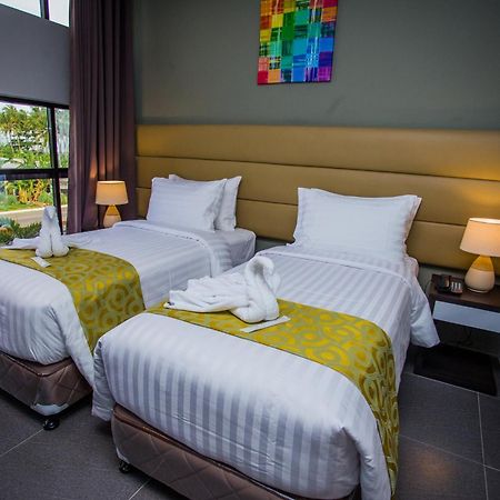 Hotel Costa Brava Tacloban Ngoại thất bức ảnh