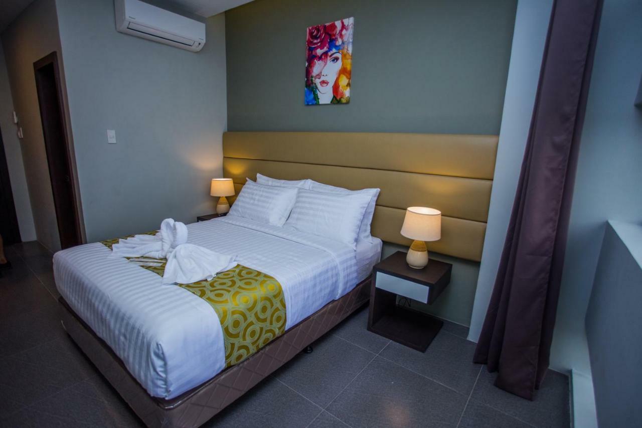 Hotel Costa Brava Tacloban Ngoại thất bức ảnh