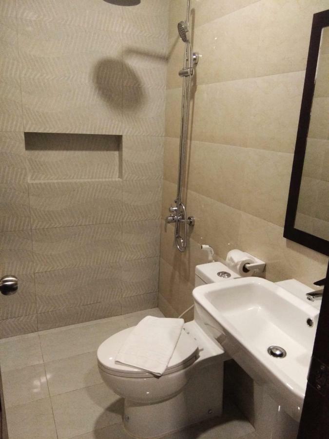 Hotel Costa Brava Tacloban Ngoại thất bức ảnh